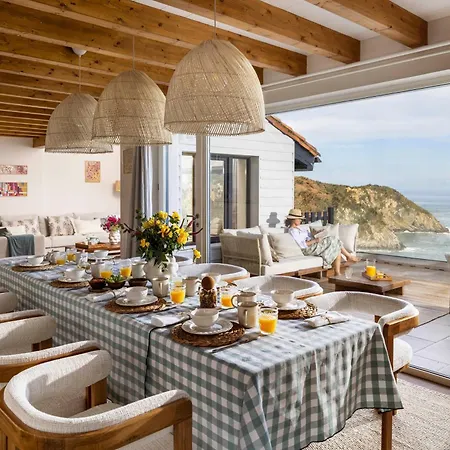 Vila Wishome-casa Sobre Acantilado Con Servicios De Hotel, Con Piscina Climatizada