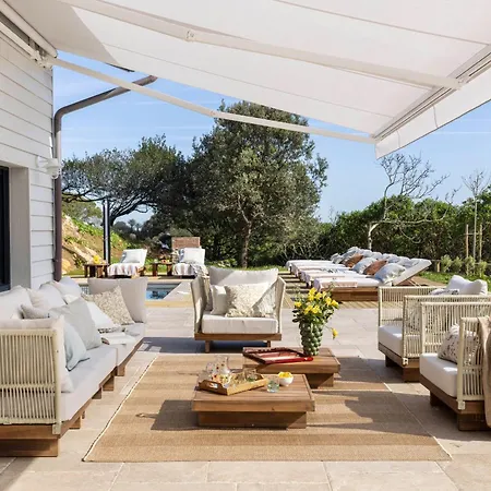 Wishome-casa Sobre Acantilado Con Servicios De Hotel, Con Piscina Climatizada