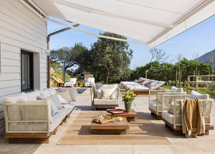 Wishome-casa Sobre Acantilado Con Servicios De Hotel, Con Piscina Climatizada